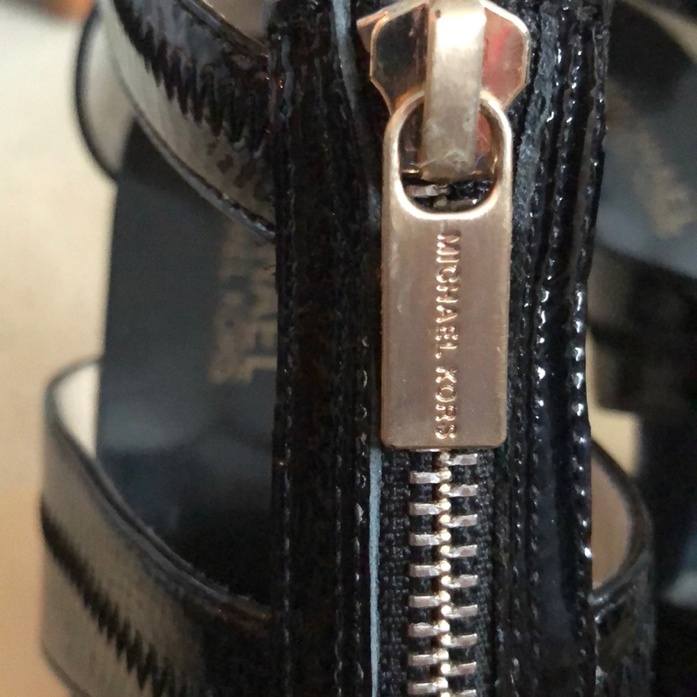 Brand new Michael Kors pumps - Picture 4 of 6